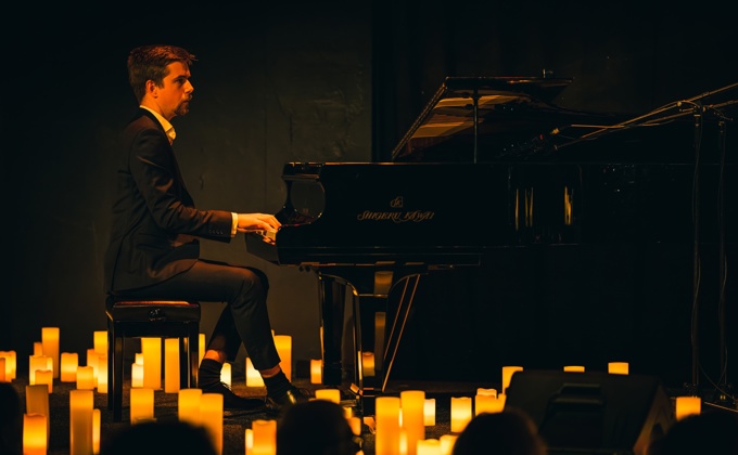 Candlelight Concerts: Tribute to Aretha Franklin and Other Jazz Greats